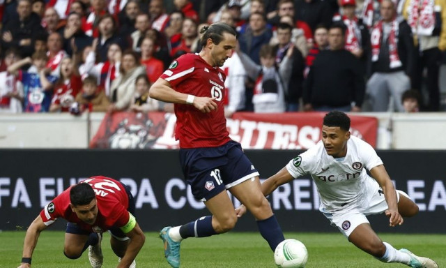 Μεταγραφές, Ολυμπιακός: «Χάλασε» του Ουνάς, συμφωνία με Γιαζίτσι