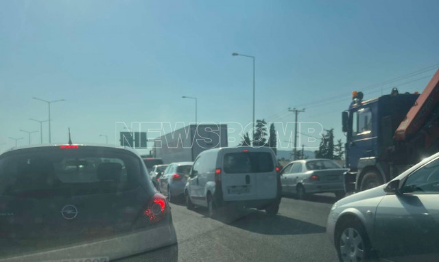 Κίνηση τώρα: «Έμφραγμα» στον Κηφισό - Μεγάλες καθυστερήσεις στην Αττική Οδό