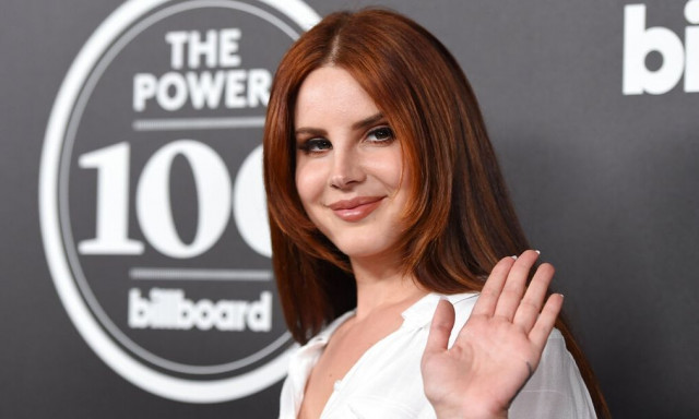 Παντρεύτηκε η Λάνα ντελ Ρέι: Ο «κροκοδειλάκιας» το ειδύλλιο - αστραπή και ο... γάμος στους βάλτους