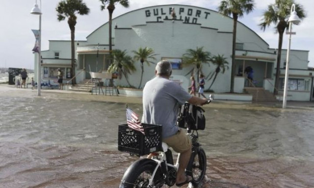 Χάος στις ΗΠΑ: Θανατηφόρο πέρασμα του τυφώνα Χέλεν στη Φλόριντα και την Τζόρτζια