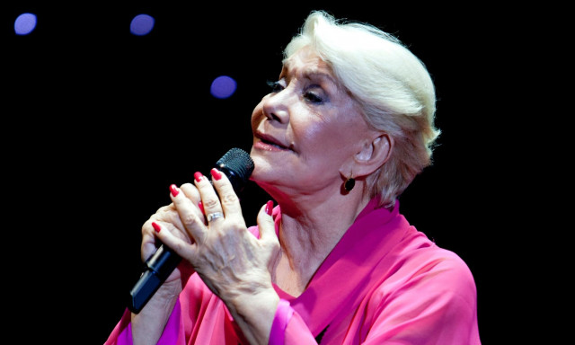 Μαρινέλλα: Σταθερή η κατάσταση της υγείας της ενώ περνούν τα κρίσιμα 24ωρα