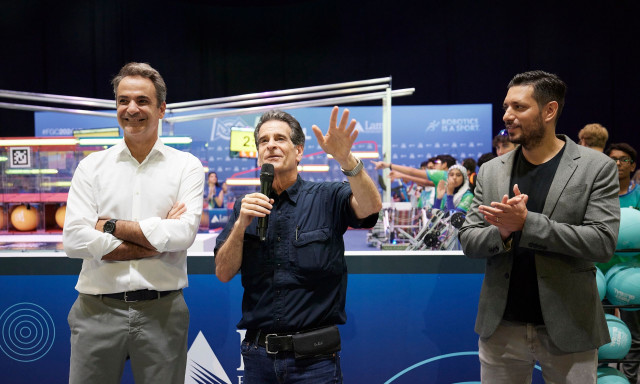 Κυριάκος Μητσοτάκης: Παρουσία στον διεθνή διαγωνισμό ρομποτικής «First Global Challenge» στην Αθήνα