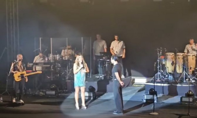 Μαρινέλλα: «Σε αγαπάμε και σε περιμένουμε» τα λόγια του Χρήστου Μάστορα και της Έλενας Παπαρίζου