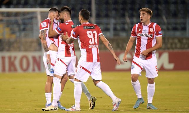 Super League, Λαμία – Πανσερραϊκός 1-2: Η πρώτη νίκη ήρθε σε επεισοδιακό αγώνα!