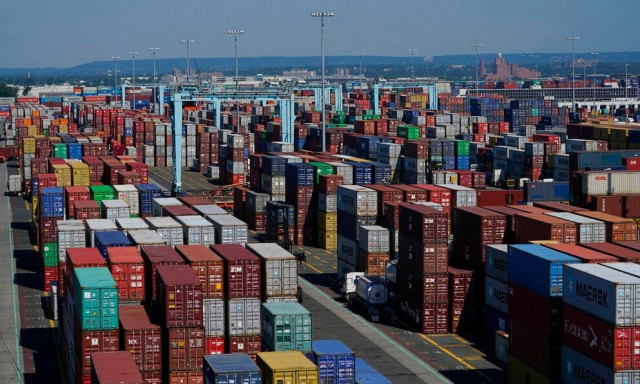 Σε ισχύ οι δασμοί του Τραμπ σε 60 χώρες, σε πτώση οι αγορές - Στο 104% το «χαράτσι» για την Κίνα