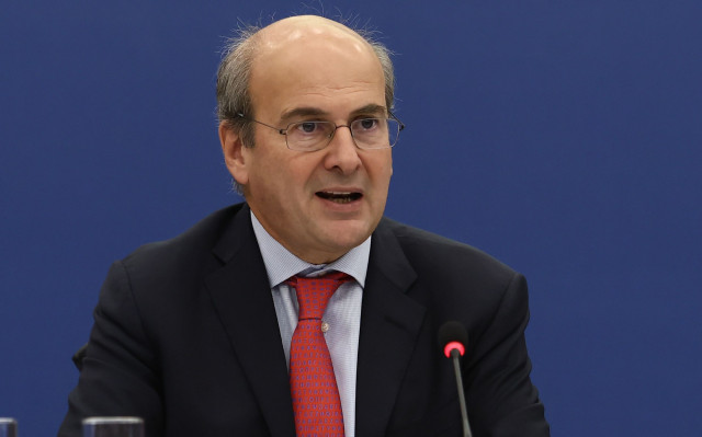 Χατζηδάκης στο Reuters: Μείωση του χρέους με δημοσιονομική πειθαρχία και φιλοεπενδυτική πολιτική