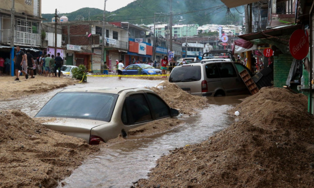 Μεξικό: Τουλάχιστον 16 νεκροί από το σαρωτικό πέρασμα του τυφώνα Τζον