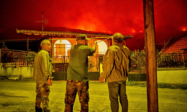 Φωτιά στο Ξυλόκαστρο: Δεν άκουσαν το 112 οι δυο νεκροί - «Έτσι λειτουργούμε στα χωριά»