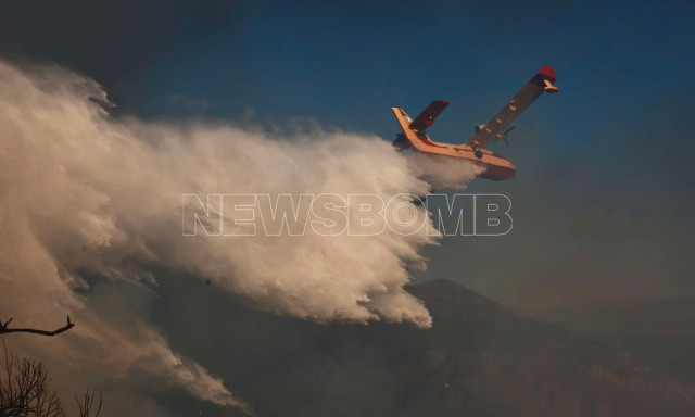 Φωτιά τώρα στην Κορινθία: Χωρίς ενιαίο μέτωπο με πολλές ενεργές εστίες