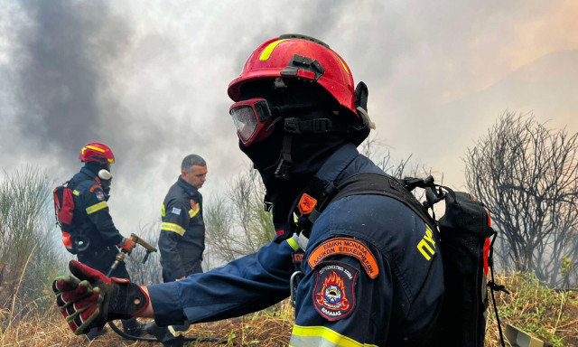 Φωτιά στην Κορινθία: Ήχησε νέο 112 για εκκένωση σε τέσσερις οικισμούς