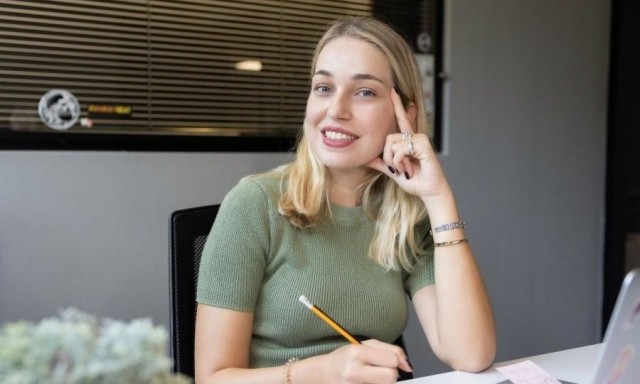 Η Νο1 συμβουλή για να με προσέχω σαν… τα μάτια μου «κρύβεται» στους φακούς επαφής μου!