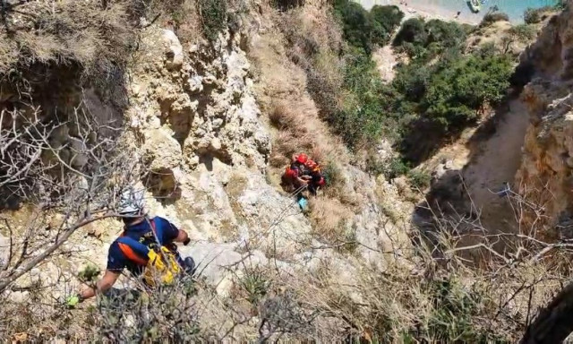 Τραγωδία στην Κέρκυρα: Νεκρές ανασύρθηκαν δύο γυναίκες στο Σιδάρι