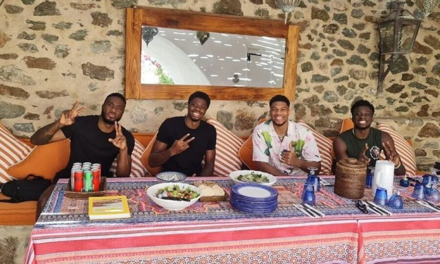 Συγκινητικό μήνυμα του Γιάννη Αντετοκούνμπο για τα 7 χρόνια από τον θάνατο του πατέρα του