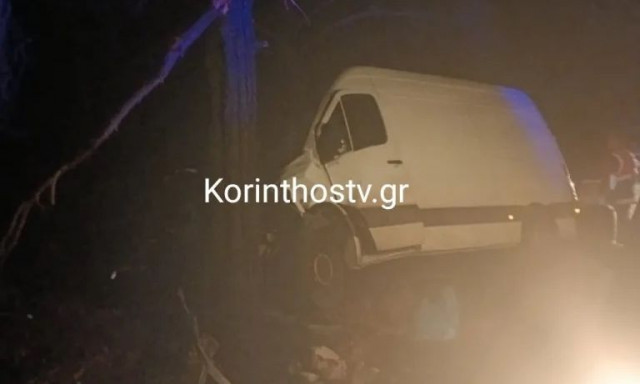 Κόρινθος: Τραγωδία στην άσφαλτο τα ξημερώματα – Φορτηγάκι καρφώθηκε σε κολόνα, νεκρός ο οδηγός