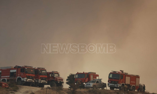 Το Newsbomb.gr στο πύρινο μέτωπο της Κορινθίας - Δείτε βίντεο και φωτογραφίες