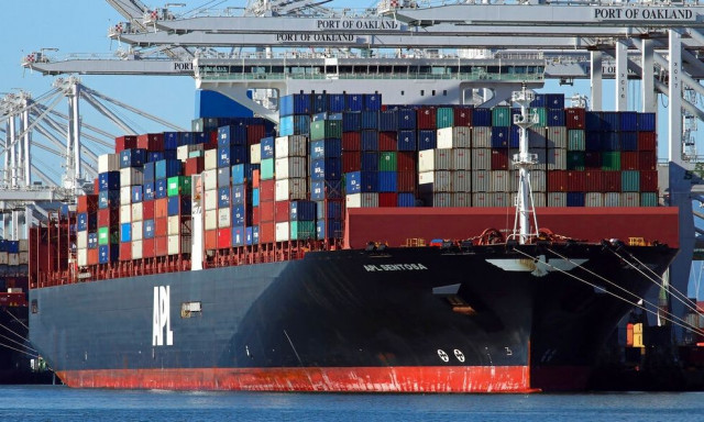 «Λουκέτο» στα λιμάνια των ΗΠΑ: Φόβος για ελλείψεις και άνοδο τιμών - Κινδυνεύουν μπανάνες, σοκολάτα