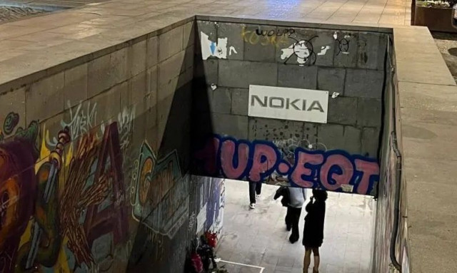 Γεωργία: Γυναίκα κινηματογραφεί τη στιγμή που πέφτει στο θάνατο της ενώ τραγουδούσε με τη φίλη της