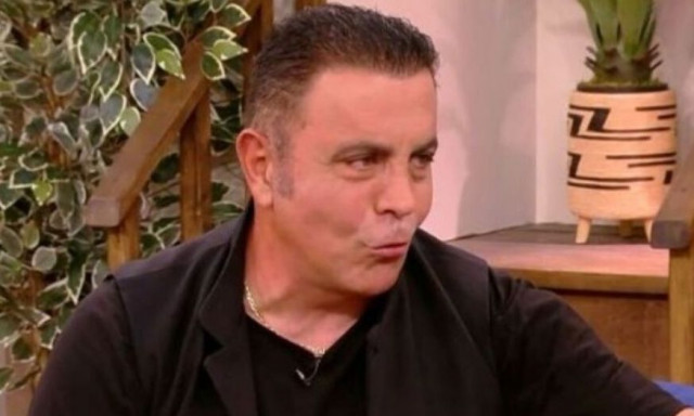 Χάρης Ακριτίδης: «Την πληρώνω και μου τα έχει όλα έτοιμα» - Τι είπε για τη γυναίκα του