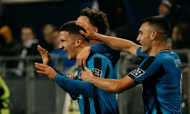 Ελληνική γκολάρα στο Champions League από τον Τζόλη!