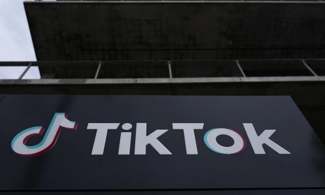 Snapchat, TikTok και YouTube: Σε ποιες ηλικίες θα μπει φίλτρο - Αυστηρές απαγορεύσεις