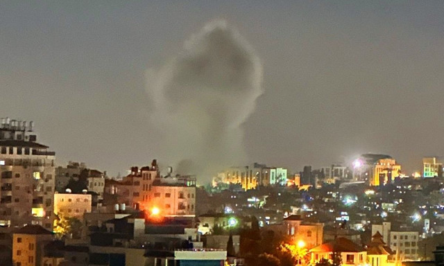 Δυτική Όχθη: Τουλάχιστον 16 νεκροί από ισραηλινή αεροπορική επιδρομή