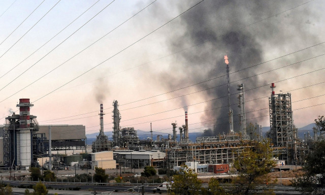 Έκκληση από τις Χώρες του Κόλπου: «Σταματήστε το ισραηλινό χτύπημα στα πετρέλαια του Ιράν»