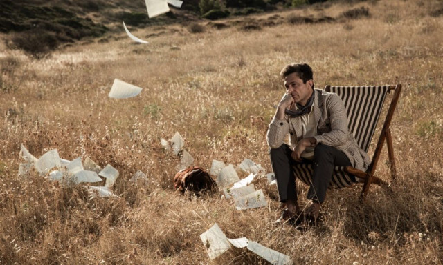 ΠΛΥΦΑ: Πρεμιέρα για το «OUTRO» με την Γιώτα Φέστα και τον Γιώργο Καραμίχο