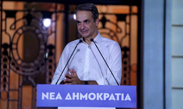 «Καρφί» Μητσοτάκη σε Σαμαρά – Καραμανλή: «Τιμάμε όλους τους αρχηγούς μας, παρόντες και απόντες»