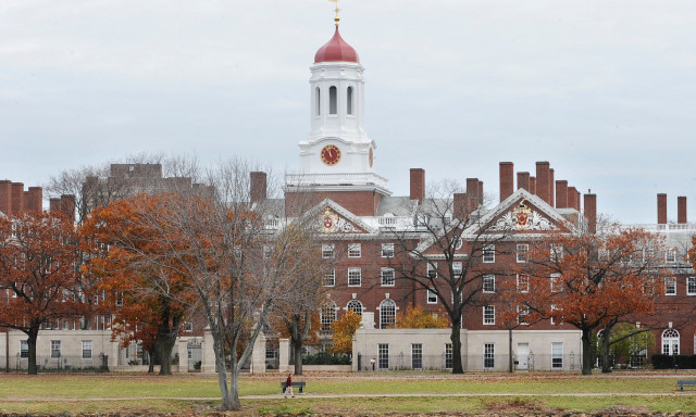 Το Harvard παρέχει δωρεάν δίδακτρα σε οικογένειες που έχουν εισόδημα μικρότερο από 200.000 δολάρια
