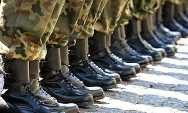 Στρατιωτική θητεία: «Κλείδωσαν» οι αλλαγές - Τι περιμένει τους νέους φαντάρους