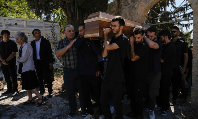 Ιερουσαλήμ: Ράγισαν καρδιές στο τελευταίο αντίο του Ιωνά Καρούση