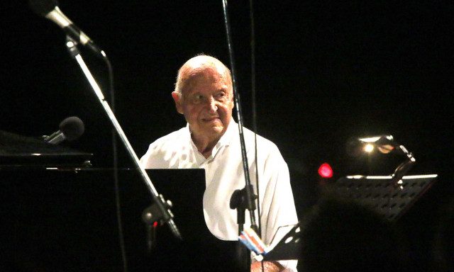 Μιμής Πλέσσας: Αύριο η κηδεία του σπουδαίου συνθέτη - Τι θα γίνει με το λαϊκό προσκύνημα