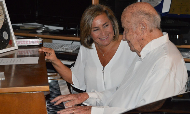 Λουκίλα Καρρέρ: «Ήταν ένα υπέροχο ταξίδι και είμαι ευγνώμων» - Το «για πάντα» με τον Μίμη Πλέσσα