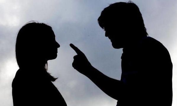 Θεσσαλονίκη: «Κάποια στιγμή θα γίνει το κακό» - Μπούκαρε στο σπίτι της πρώην του και την απείλησε