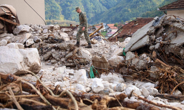 Βοσνία: Στους τουλάχιστον 21 ανέρχονται οι νεκροί από τις πλημμύρες και τις κατολισθήσεις