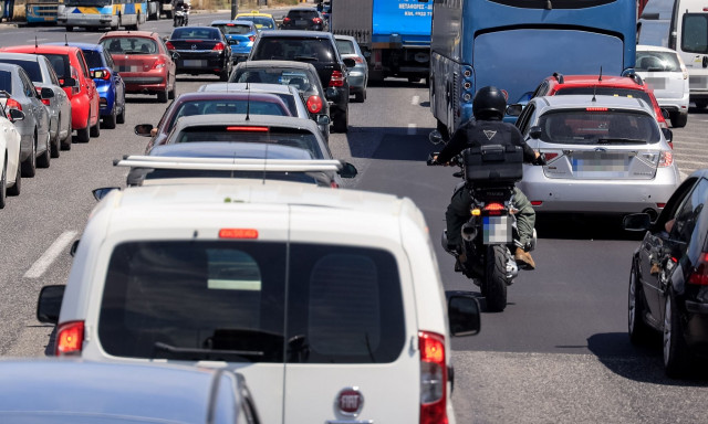 Κίνηση τώρα: Τροχαίο ατύχημα στο Χαλάνδρι - Κυκλοφοριακά προβλήματα στο σημείο