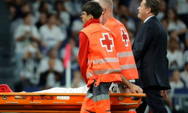 Ρεάλ Μαδρίτης: Ανατριχιαστικός τραυματισμός του Καρβαχάλ, χάνει το υπόλοιπο της σεζόν (video)