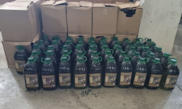 «Λαβράκι» της ΕΛ.ΑΣ: Πουλούσε νοθευμένο λάδι σε Σέρρες και Κιλκίς