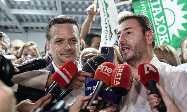 Μονομαχία στον «πράσινο ήλιο»: Ανδρουλάκης και Δούκας ποντάρουν στο ντιμπέιτ