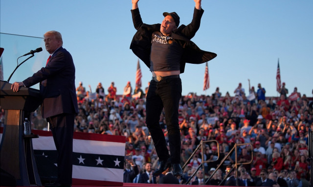 Έλον Μασκ: Μαγνήτισε τα βλέμματα στην ομιλία του Τραμπ – «Κάντε ξανά σπουδαία την Αμερική»