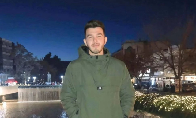 Λάρισα: 27χρονος ποδοσφαιριστής ο άνδρας που βρέθηκε νεκρός μέσα στο φλεγόμενο αυτοκίνητο του