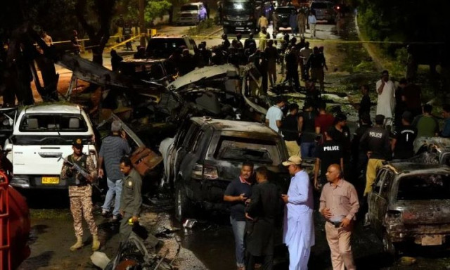 Πακιστάν: Δύο Κινέζοι σκοτώθηκαν σε "τρομοκρατική επίθεση" κοντά στο αεροδρόμιο του Καράτσι