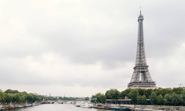 Πύργος του Άιφελ: Θα σβήσει τα φώτα του απόψε στη μνήμη των θυμάτων της 7ης Οκτωβρίου