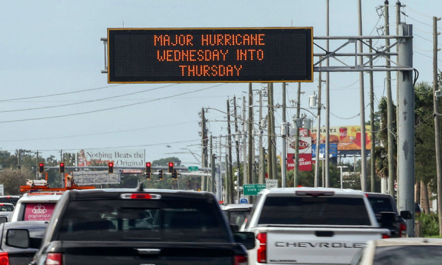 Κυκλώνας Μίλτον στην Φλόριντα: Ο χειρότερος εδώ και έναν αιώνα - Δείτε live την πορεία του