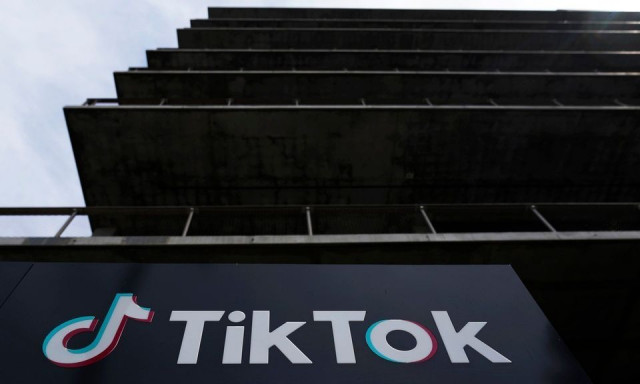 Κόσοβο: Challenge στο TikTok οδήγησε δεκάδες έφηβες να αυτοτραυματιστούν