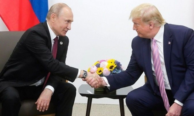 ΗΠΑ: Ο Τραμπ έστειλε τεστ για την Covid στον Πούτιν ενώ υπήρχε έλλειψη στις ΗΠΑ
