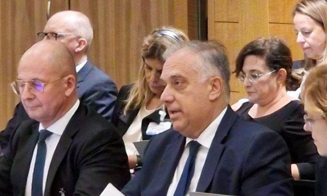 Θεοδωρικάκος: «Παγκόσμια πρόκληση η προστασία των καταναλωτών στις ψηφιακές υπηρεσίες»