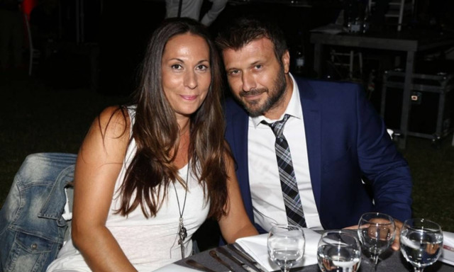 Γιάννης Πλούταρχος: Η πρώτη αντίδραση της συζύγου του μετά τη μήνυση σε «stalker»