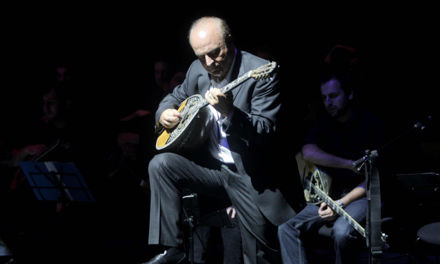 Θανάσης Πολυκανδριώτης: «Ο γιατρός μου είχε πει να μην παίξω μπουζούκι για τρεις μήνες»