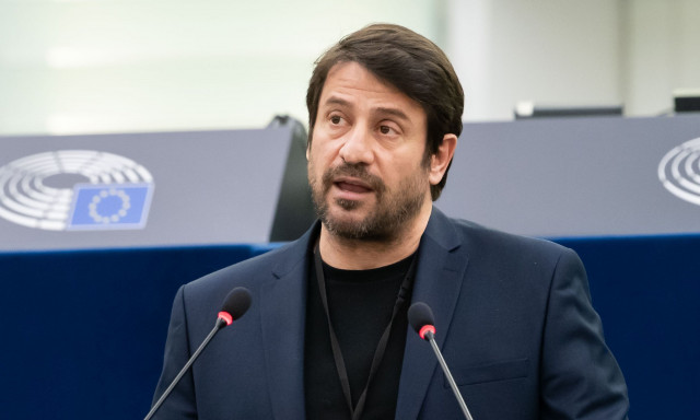 Αλέξης Γεωργούλης: Η μελαχρινή Κρητικοπούλα στο πλευρό του ηθοποιού